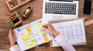 organizar y gestionar el tiempo de trabajo y de estudio